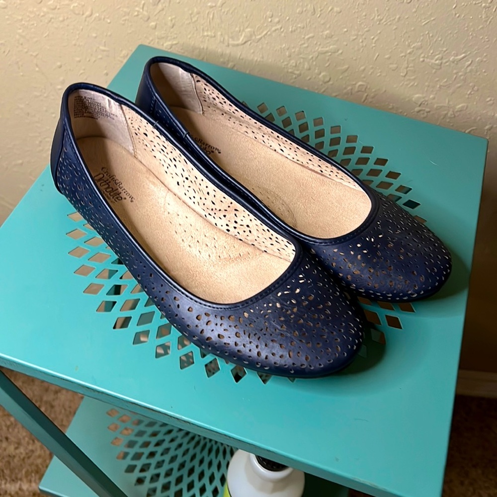 Croft & Barrow Ortholite navy blue flats size 9